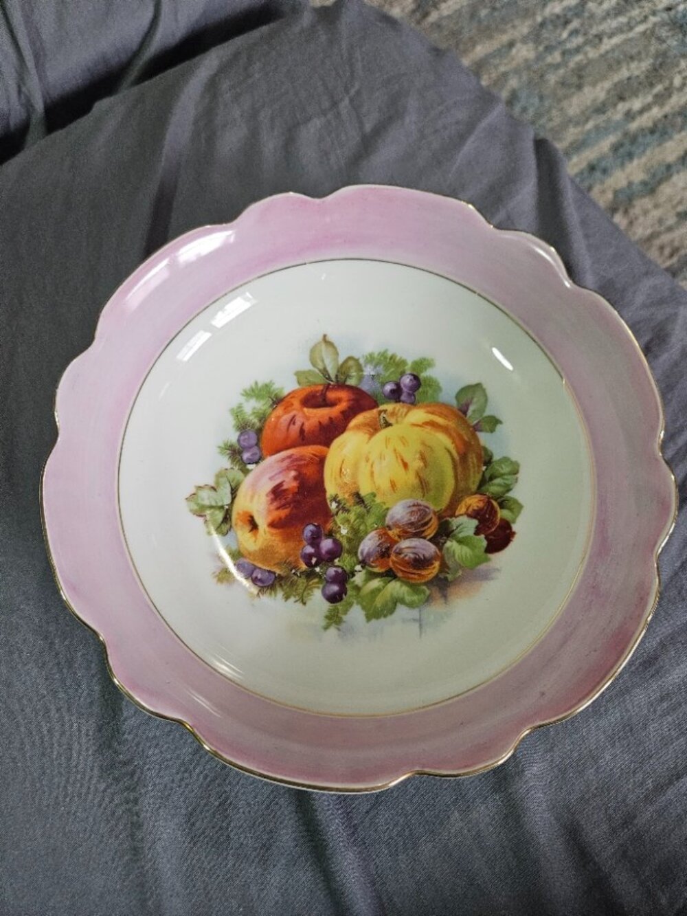 SOH Bavaria Fruit Bowl Gold Trim
